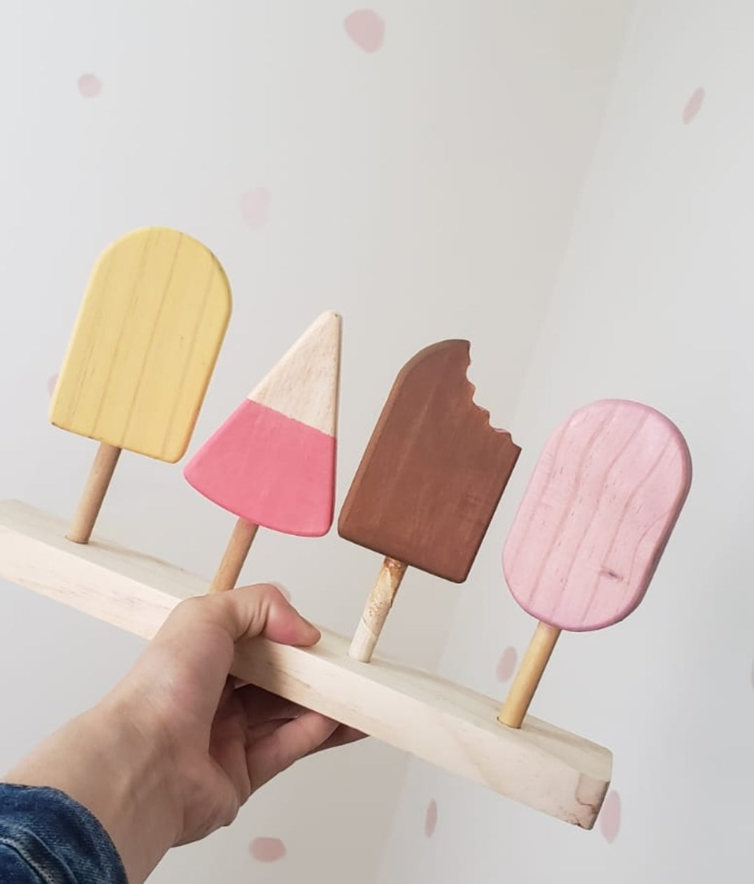 Helados de madera x 4 und + base